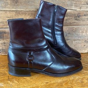 Vintage Wright Brother Burgundy Leather Ankle Chelsea Boots. Hardly worn. M 8.